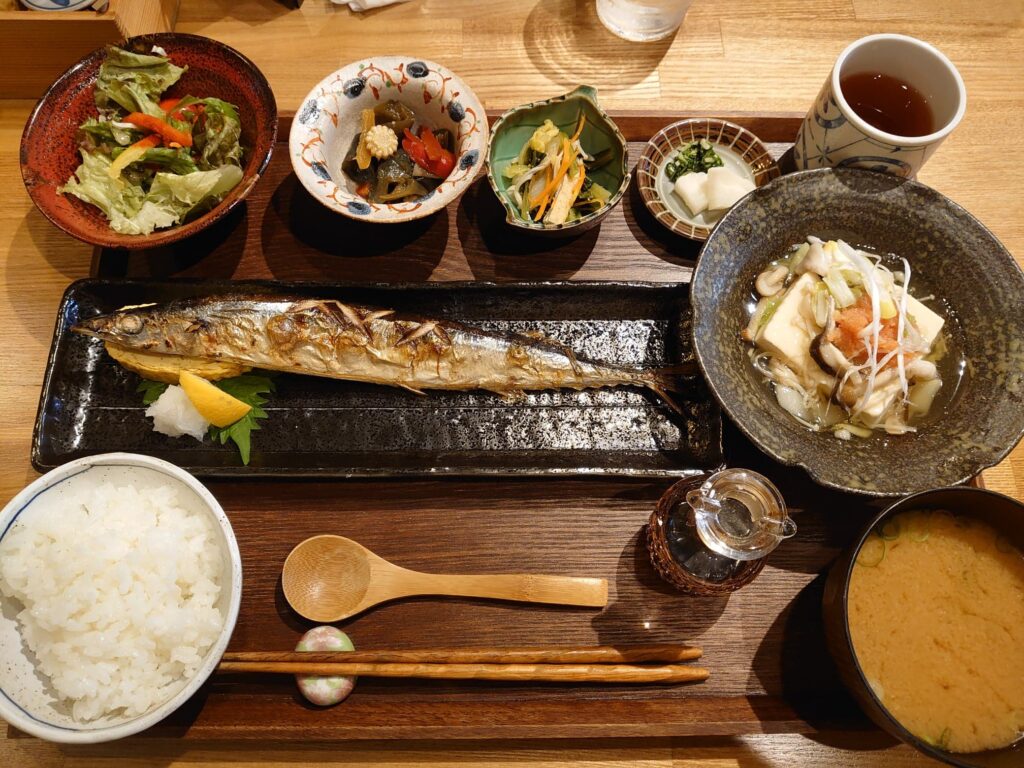 grilled sanma teishoku